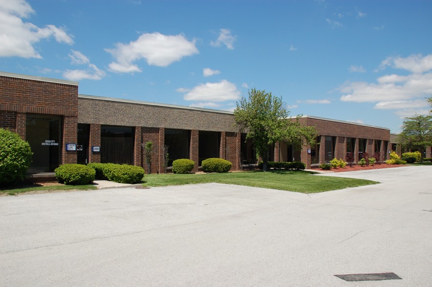 500-566 W Taft Dr, South Holland, IL for rent - Primary Photo - Image 1 of 5