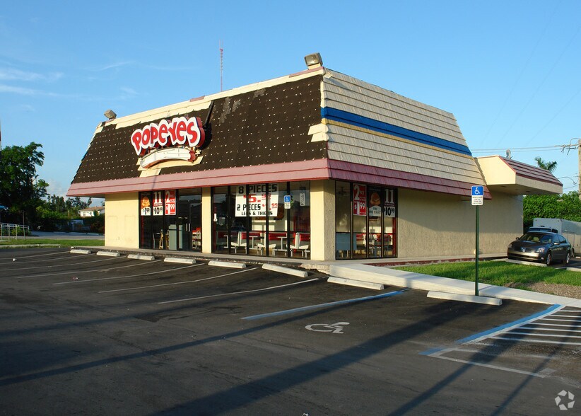 20690 NW 2nd Ave, Miami, FL for sale - Primary Photo - Image 1 of 1