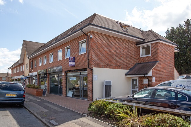 More details for 9-23 Manor Green Rd, Epsom - Retail to Rent