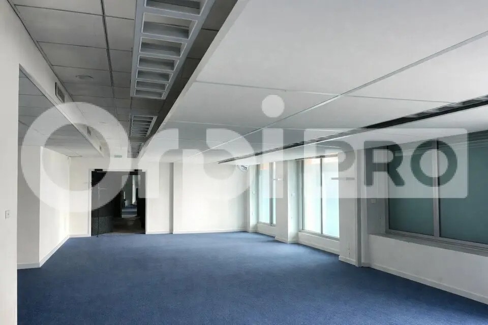 Office in LA PALLICE to rent Interior Photo- Image 1 of 5