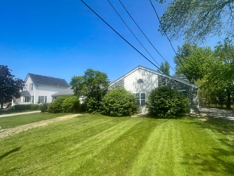 508 E Broad St, Elyria, OH for sale - Building Photo - Image 1 of 9