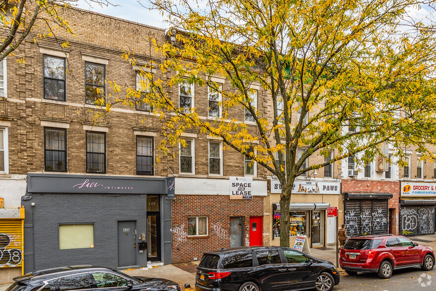 422 Rogers Ave, Brooklyn, NY for rent - Primary Photo - Image 1 of 2