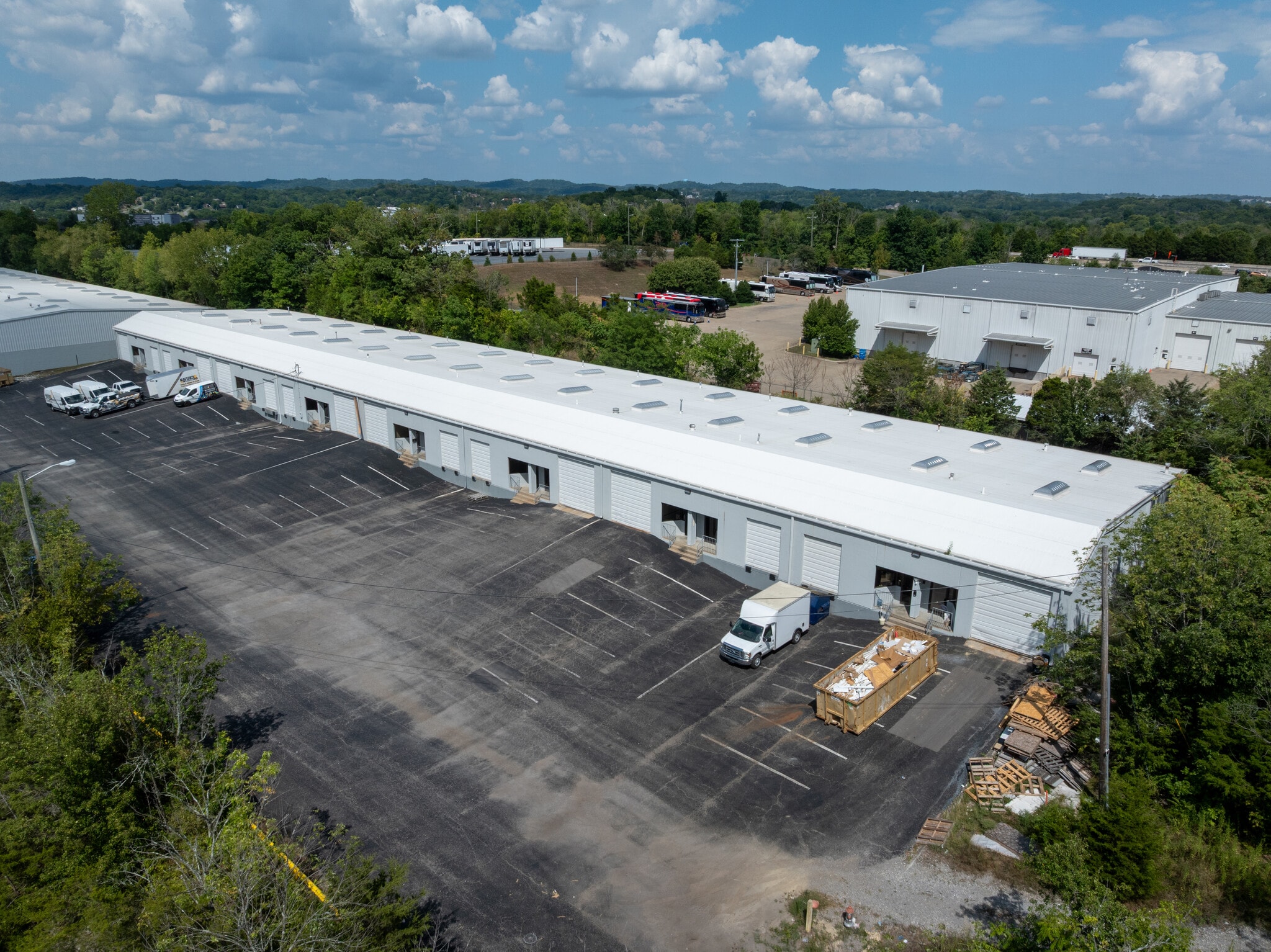 101-114 Space Park N, Goodlettsville, TN to rent Building Photo- Image 1 of 6