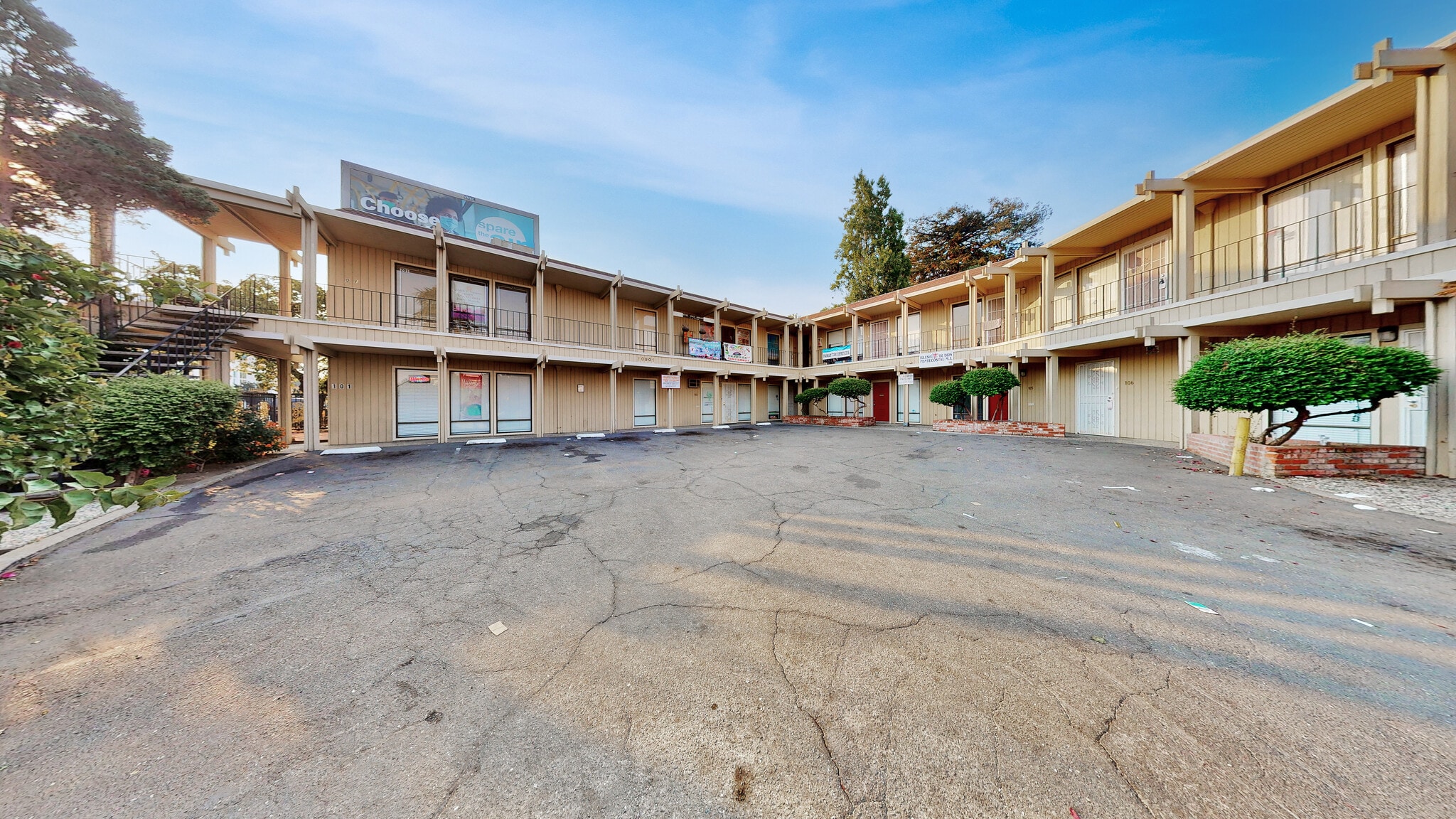 10901 MacArthur Blvd, Oakland, CA to rent Building Photo- Image 1 of 10