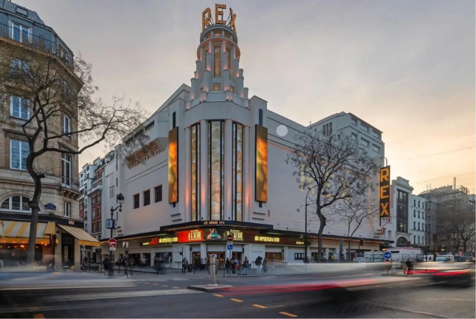 Office in Paris for sale Building Photo- Image 1 of 17