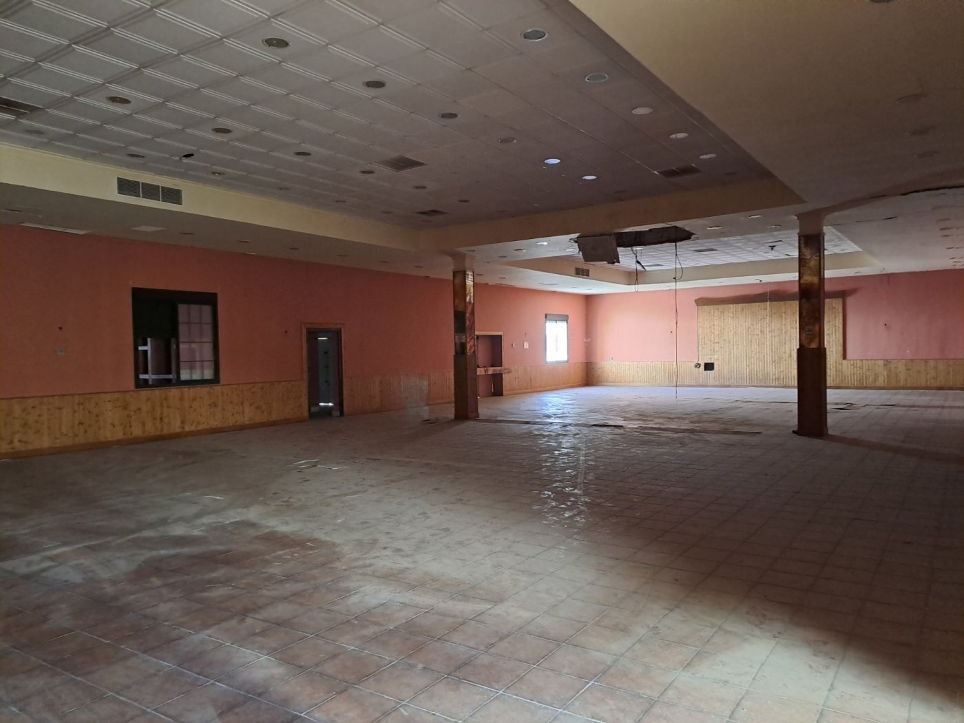 Retail in Villaverde del Río, Sevilla to rent Building Photo- Image 1 of 67