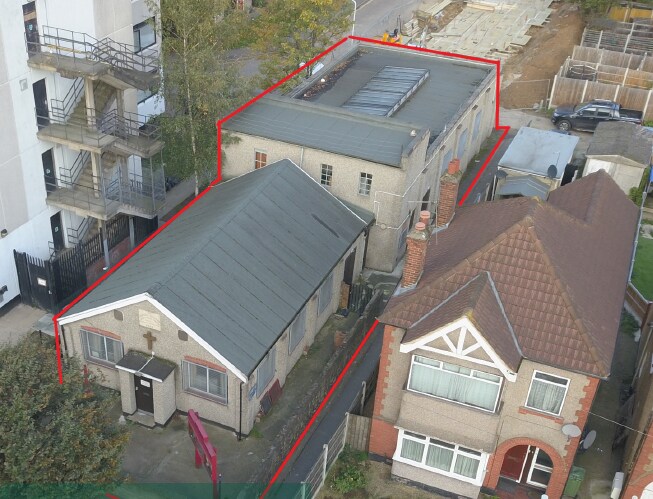 20 St. Edwards Way, Romford for sale Primary Photo- Image 1 of 1