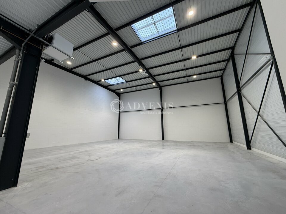 1 Rue De La Persévérance, Chalifert to rent Interior Photo- Image 1 of 9