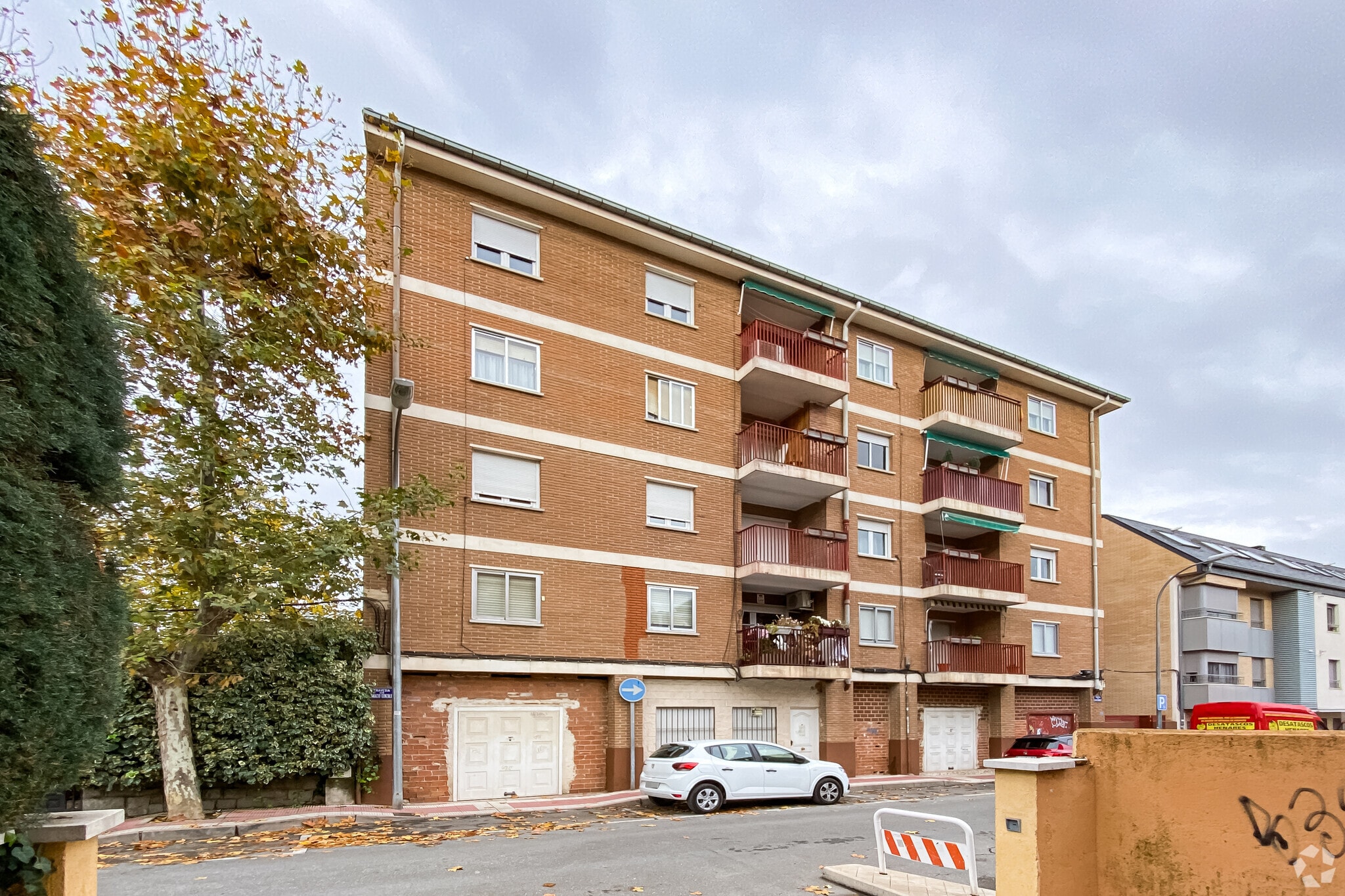 Travesía de Ignacio González Serrano, 7, Collado Villalba, Madrid for sale Primary Photo- Image 1 of 4