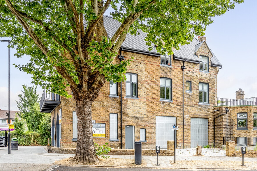 2 Grove Park Rd, London to rent - Building Photo - Image 2 of 2
