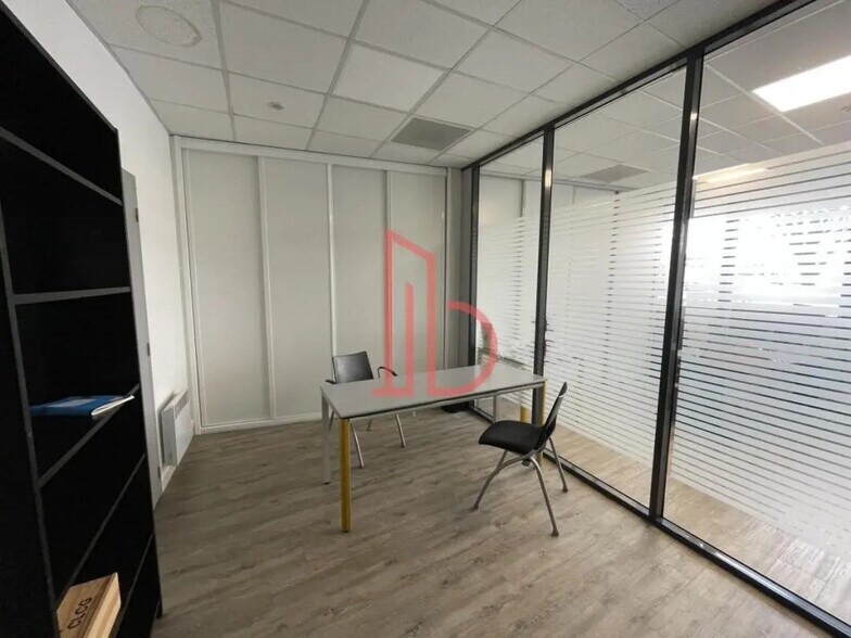 Office in Bordeaux to rent - Interior Photo - Image 3 of 5
