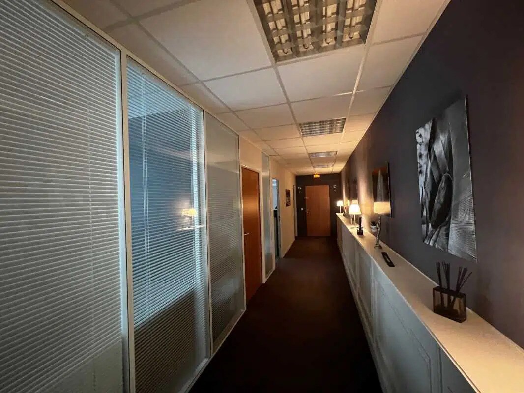 Office in Lille to rent Interior Photo- Image 1 of 5