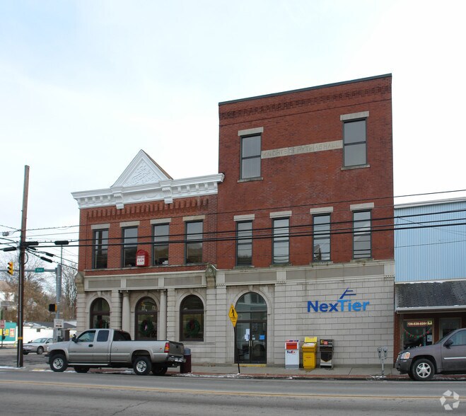 238 E Main St, Evans City, PA for rent - Building Photo - Image 2 of 2