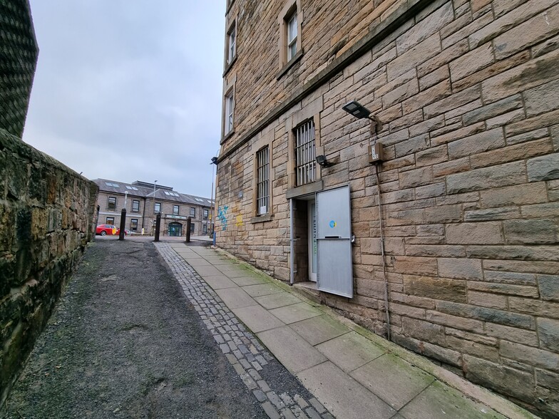 151-157 Broughton Rd, Edinburgh for rent - Building Photo - Image 2 of 12