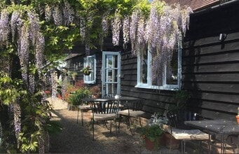 Meres Ln, Mayfield to rent Building Photo- Image 2 of 6