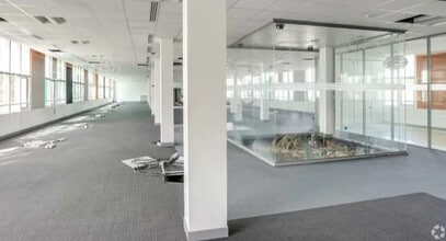 9-11 Rue Jean Mazet, Ivry-sur-Seine to rent Interior Photo- Image 2 of 4