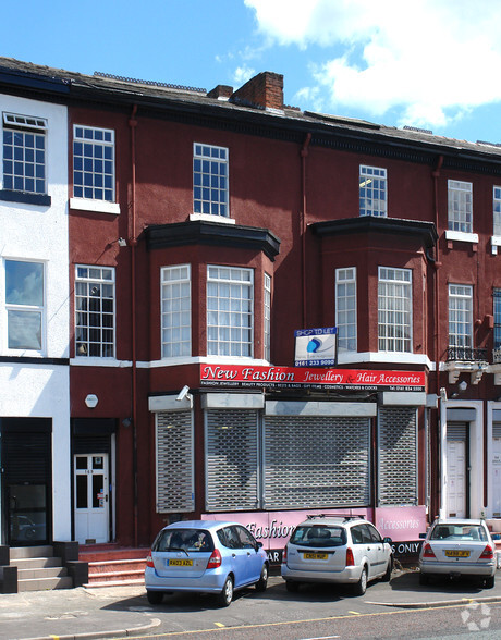 166-168 Cheetham Hill Rd, Manchester for rent - Building Photo - Image 2 of 3