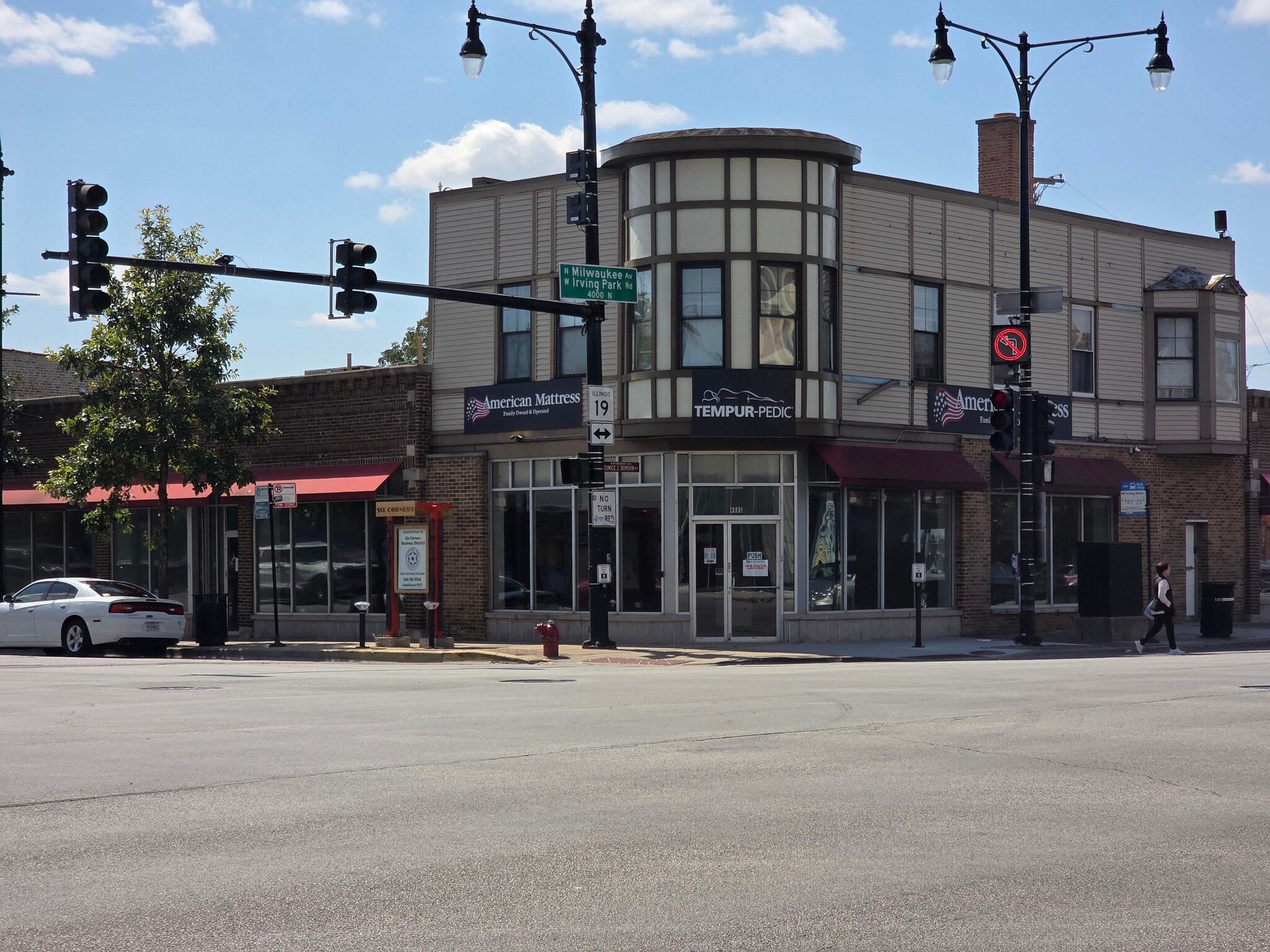 4801-4821 W Irving Park Rd, Chicago, IL to rent Interior Photo- Image 1 of 4