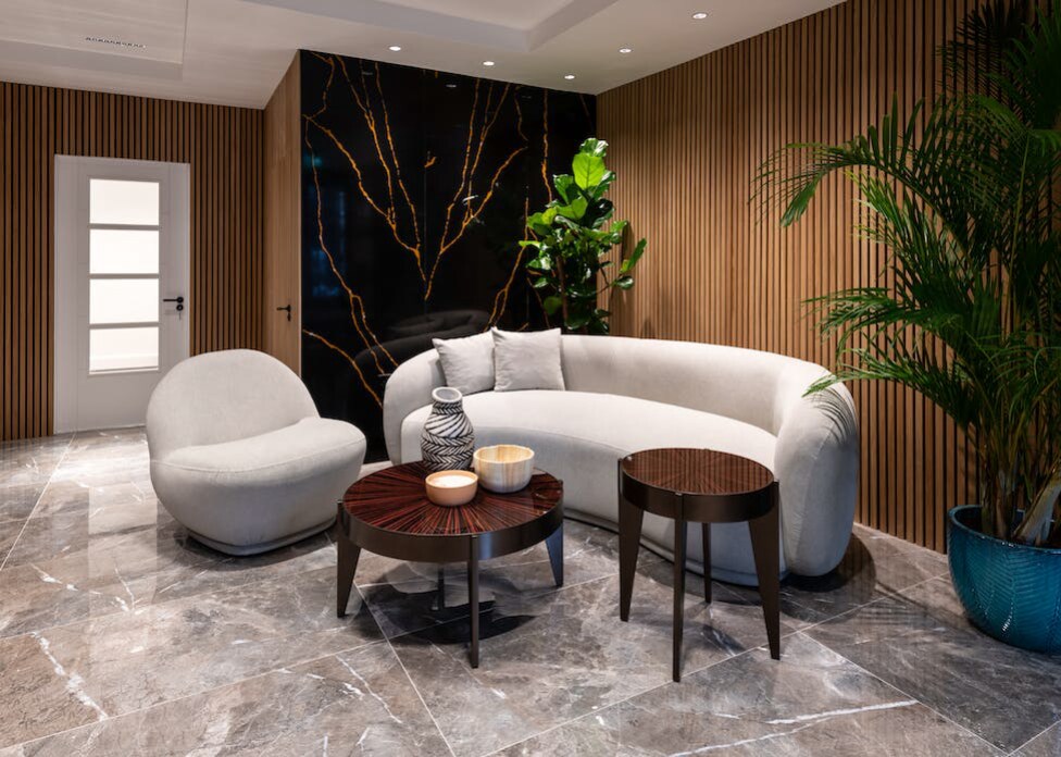 7 Hertford St, London for sale Interior Photo- Image 1 of 1