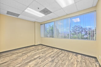 225 W Hospitality Ln, San Bernardino, CA to rent Interior Photo- Image 2 of 4