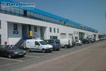 Location Entrepôt 449 m² à 899 m² - Photo 1