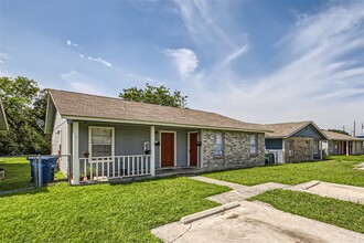 812 W Olmos Dr, San Antonio, TX for sale Primary Photo- Image 1 of 31