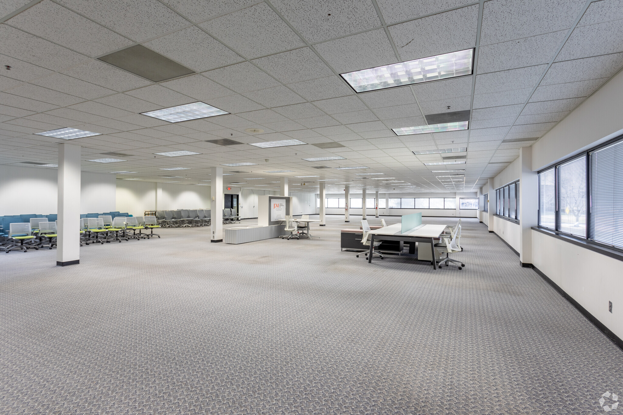 16025 W 113th St, Lenexa, KS to rent Interior Photo- Image 1 of 3