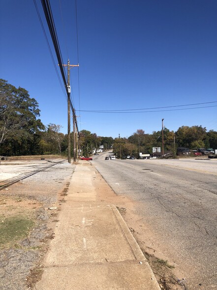 1206 Anderson Rd, Greenville, SC for sale - Building Photo - Image 2 of 7