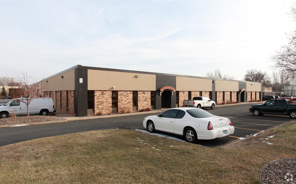 Light Industrial in Hopkins, MN for sale - Primary Photo - Image 1 of 1