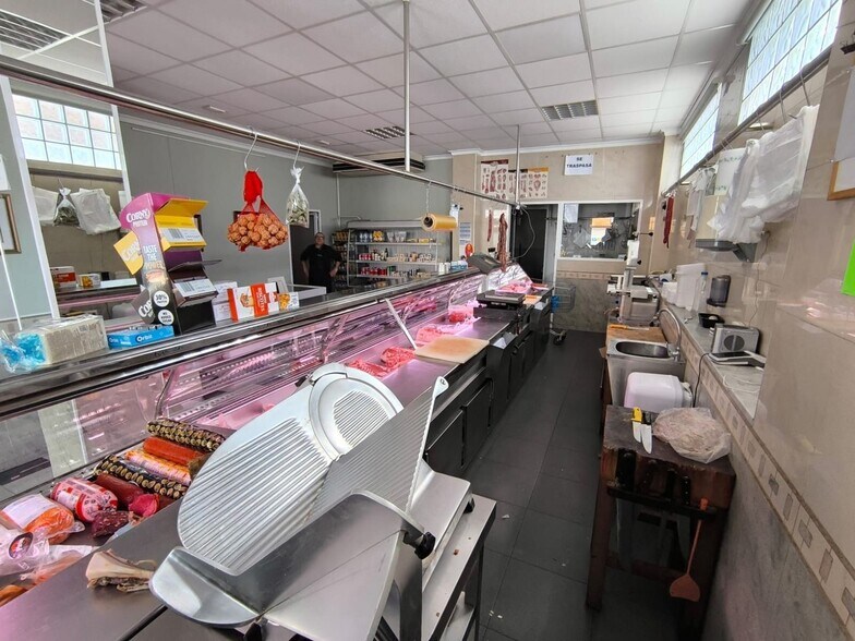 Retail in Yecla for sale - Interior Photo - Image 2 of 12