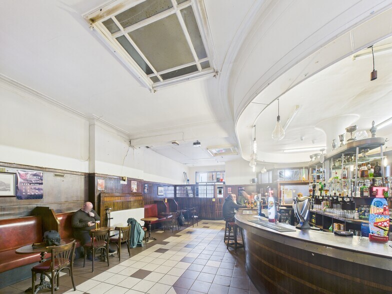 1169 Shettleston Rd, Glasgow for sale - Interior Photo - Image 3 of 3