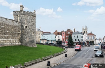 2 Thames St, Windsor to rent Building Photo- Image 2 of 6