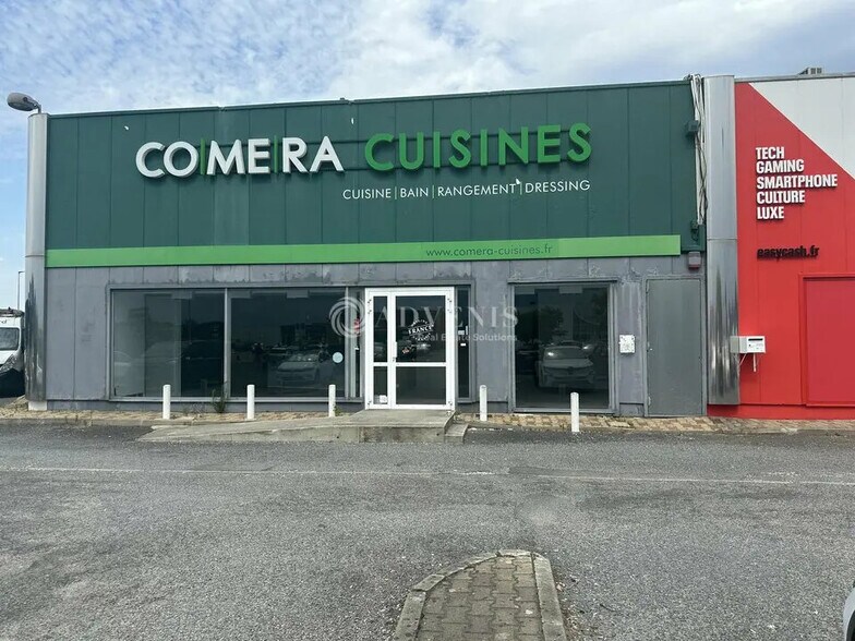 Retail in Mérignac to rent - Building Photo - Image 2 of 5