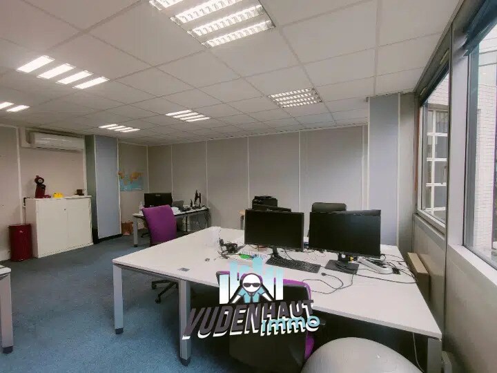 Office in Blagnac for sale Interior Photo- Image 1 of 12