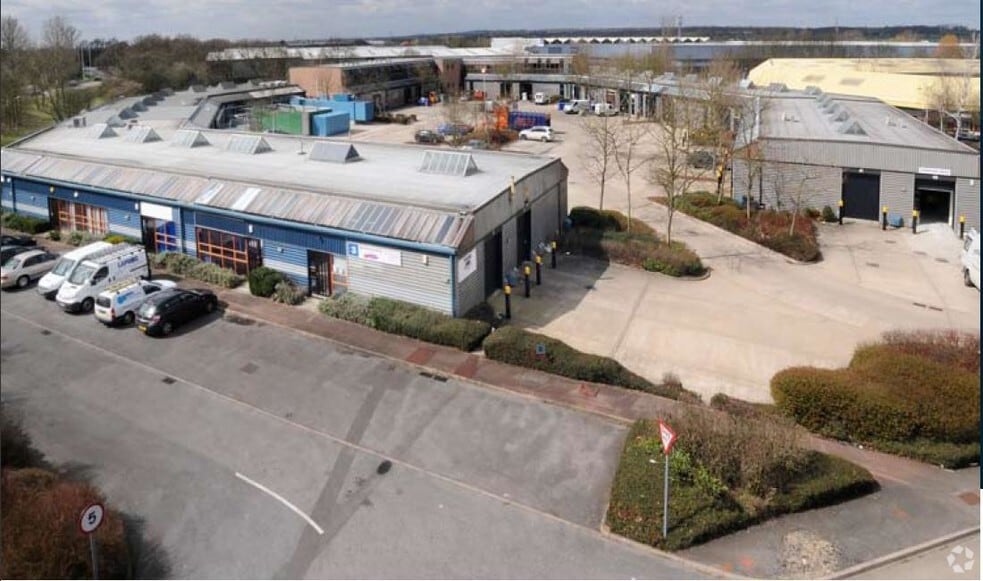 37-42 Saffron Ct, Basildon to rent - Other - Image 3 of 5