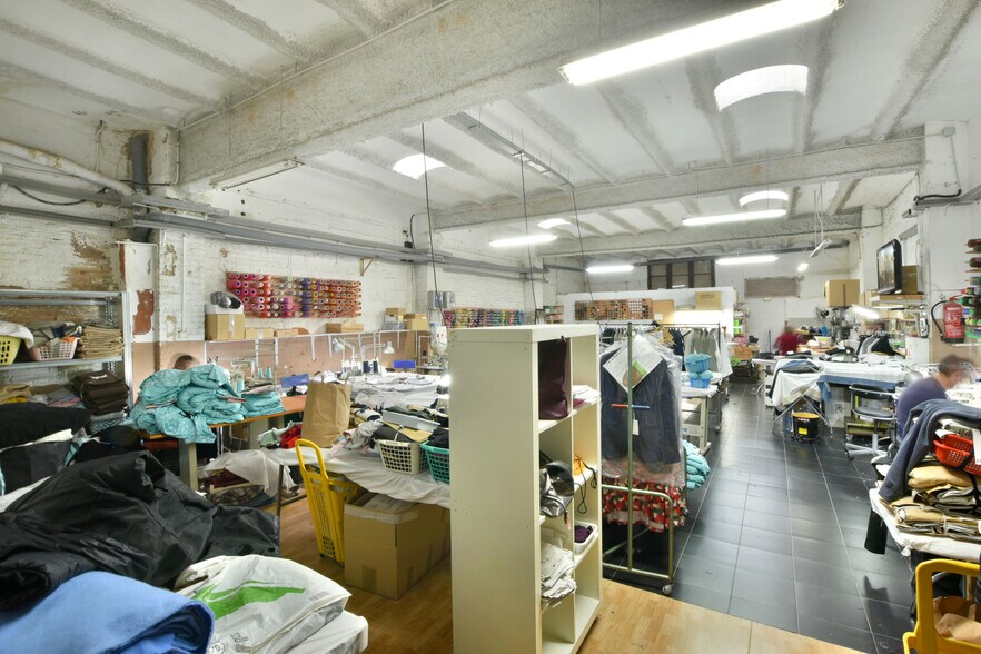 Retail in L'Hospitalet de Llobregat, Barcelona for sale - Building Photo - Image 2 of 25