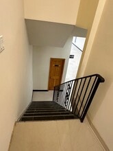 104-65 Roosevelt Ave, Flushing, NY to rent Interior Photo- Image 2 of 6