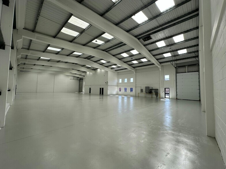 Meadow Vw, Long Crendon to rent - Building Photo - Image 3 of 9