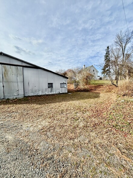 267 Rowley Bridge Rd, Topsfield, MA for rent - Building Photo - Image 3 of 14