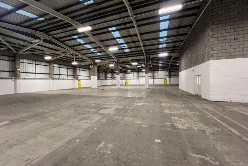 Montford St, Salford to rent Interior Photo- Image 1 of 8