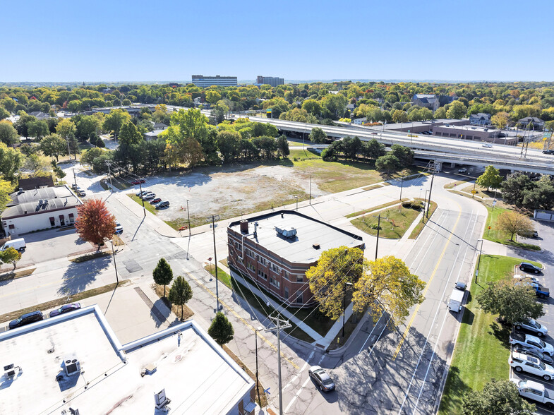 501 S Washington St, Green Bay, WI for rent - Building Photo - Image 1 of 12