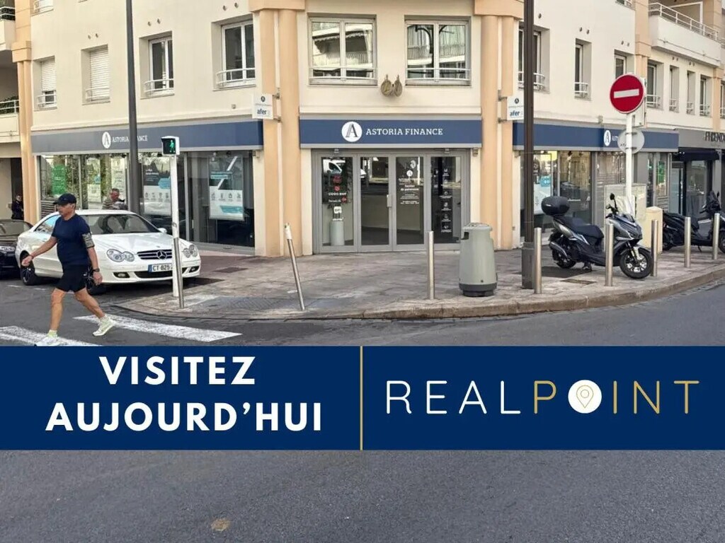 Location Commerce 130 m² - Photo 1