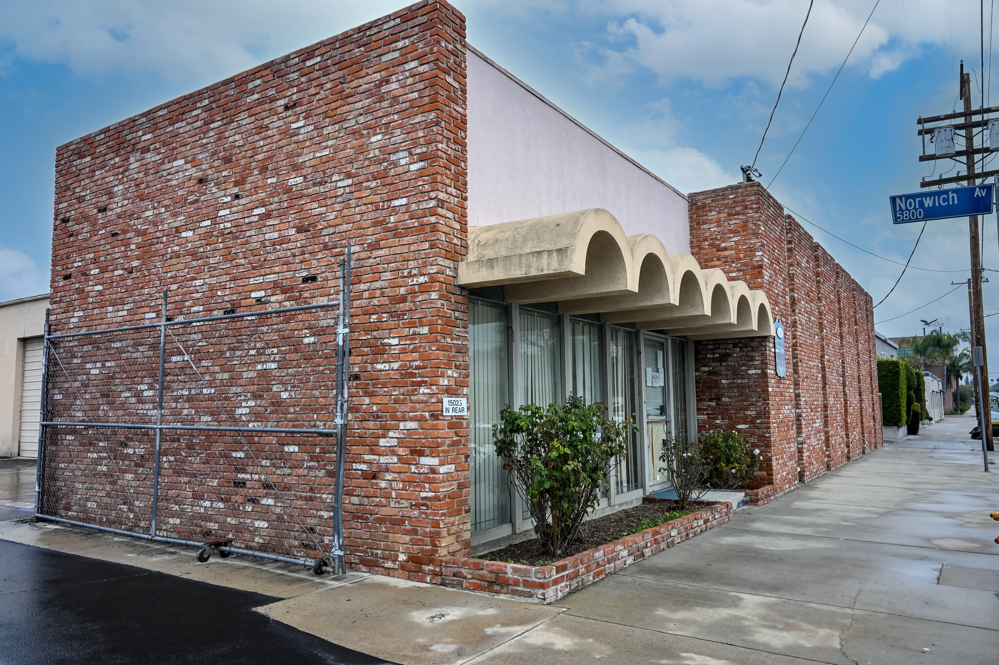 15023-15035 Califa St, Van Nuys, CA to rent Building Photo- Image 1 of 1