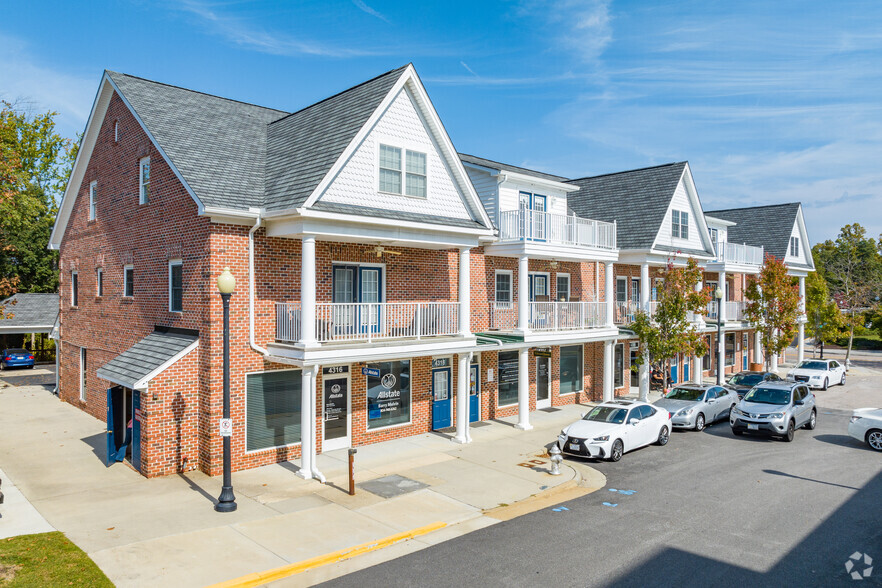 4300-4308 Chester Village Ln, Chester, VA for sale - Primary Photo - Image 1 of 1