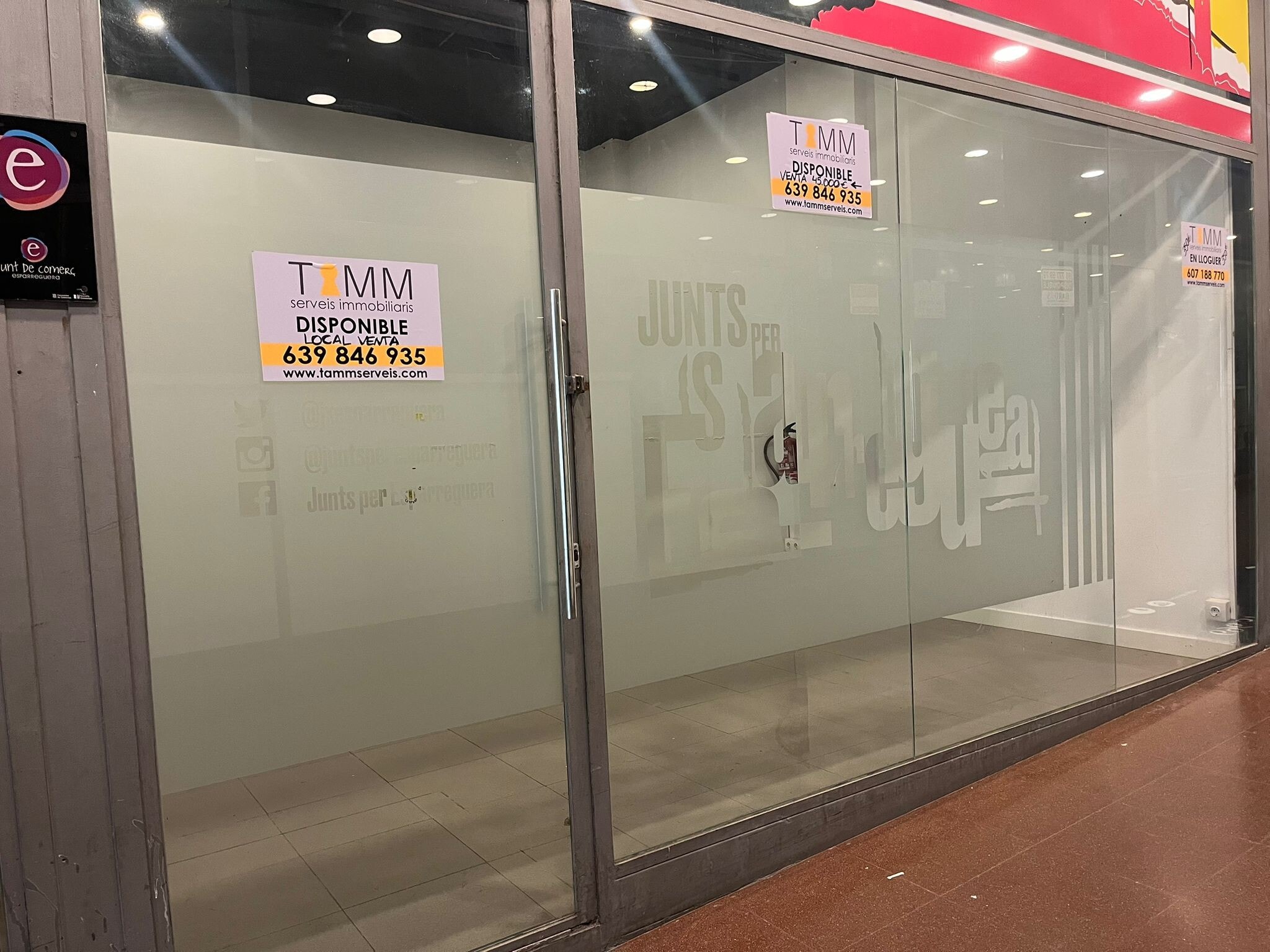 Retail in Esparreguera, Barcelona to rent Interior Photo- Image 1 of 3