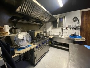 Retail in Barcelona, Barcelona to rent Interior Photo- Image 1 of 2