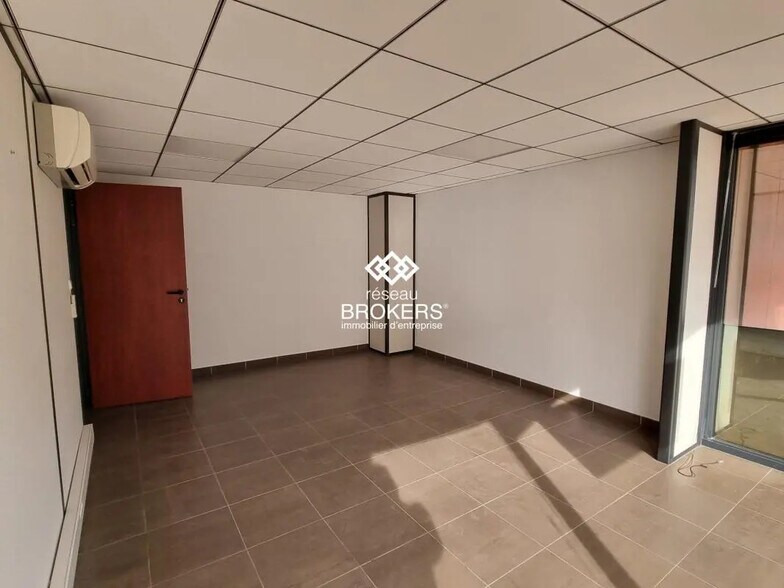 Office in Montpellier to rent - Interior Photo - Image 2 of 7