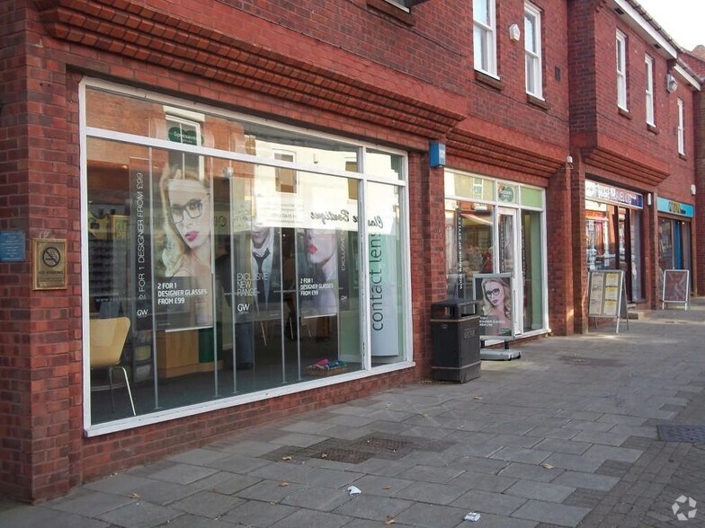 1717A Prestongate, Hessle, HU13 0RD UK