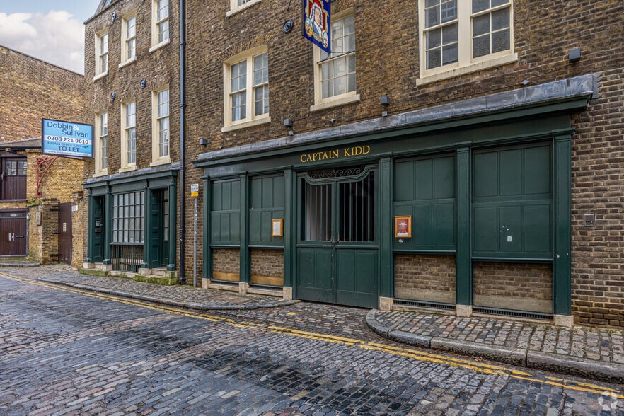108-110 Wapping High St, London to rent - Building Photo - Image 3 of 3