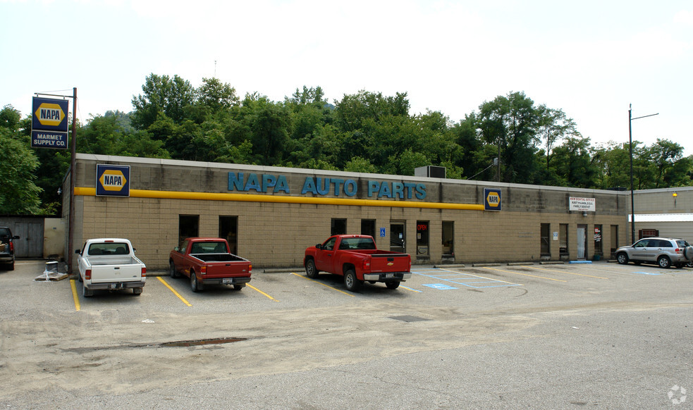 10009-10011 Maccorkle Ave, Charleston, WV for rent - Building Photo - Image 1 of 17